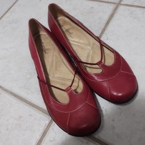 Naturalizer Soul Red Flats size 10 - Ballet flats, fall shoes